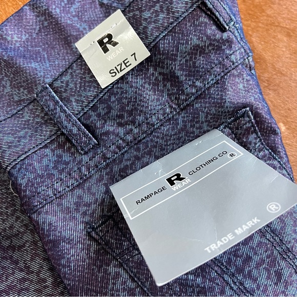 Vintage Rampage R Wear Clothing Co Woman’s Jeans Size 7 Purple Python Print - Picture 4 of 7